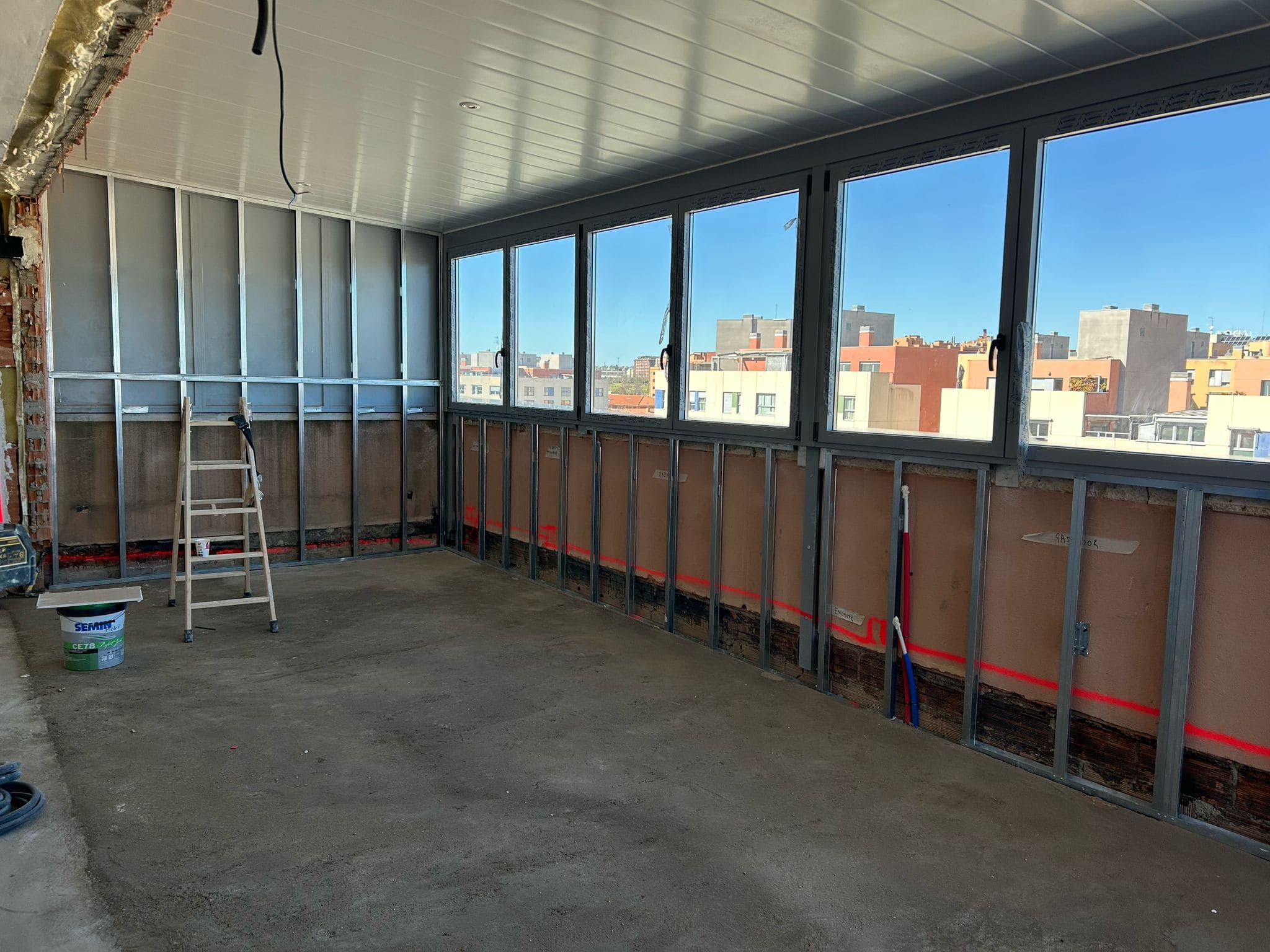 1. De terraza exterior a espacio habitable 1