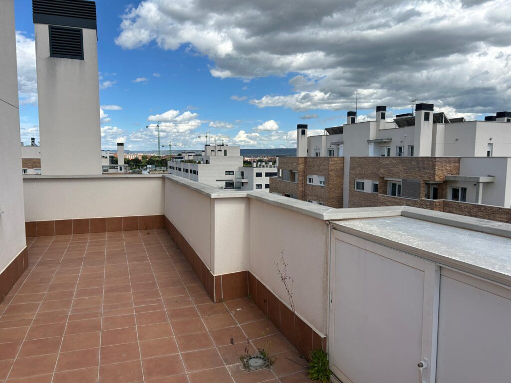 Cerramiento de Ático en Alcalá de Henares (1)