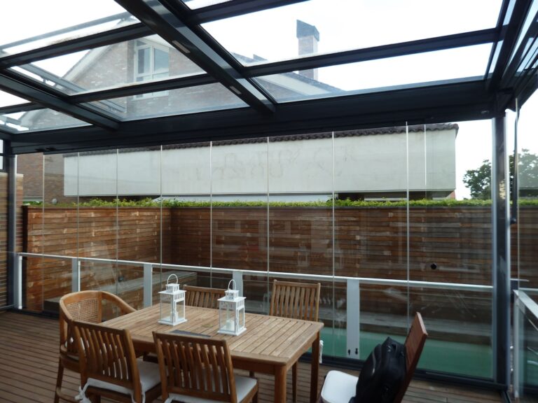 Cómo elegir el mejor cerramiento para tu terraza